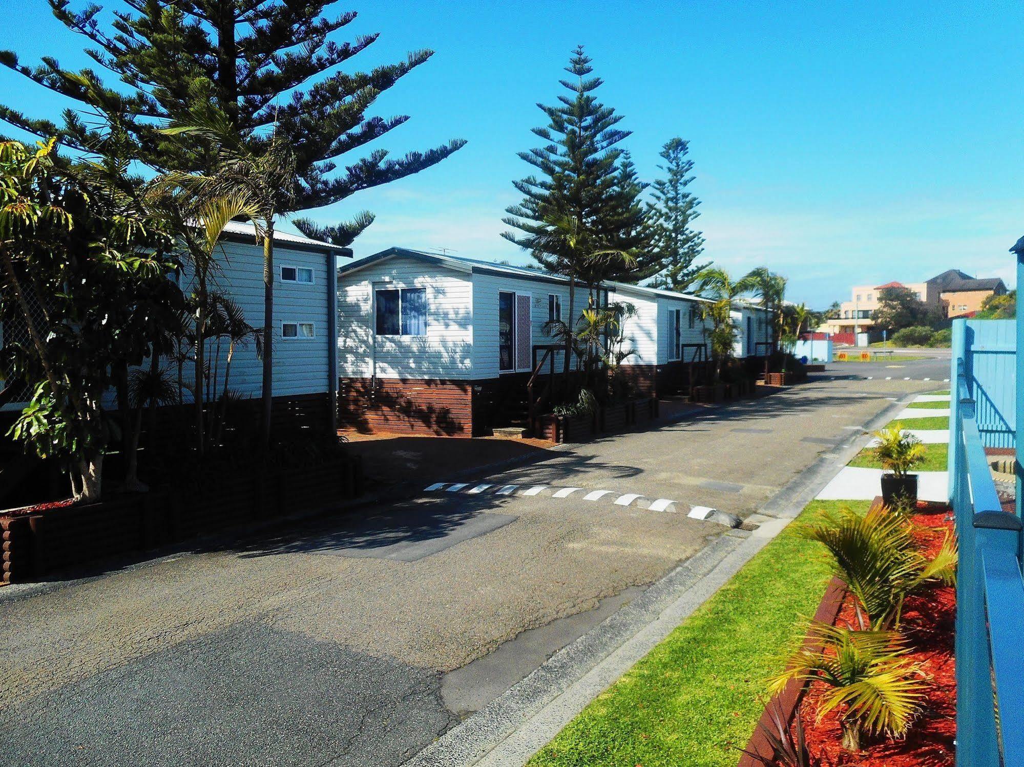 Two Shores Holiday Village Entrance Εξωτερικό φωτογραφία
