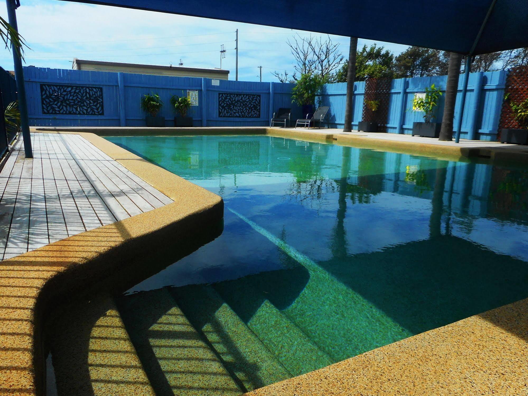 Two Shores Holiday Village Entrance Εξωτερικό φωτογραφία